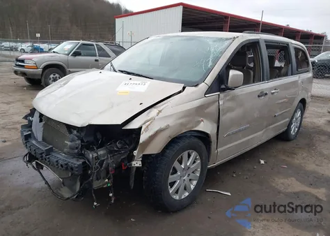 2015 Chrysler Town & Country Touring from USA, damaged, VIN 2C4RC1BG5FR753553